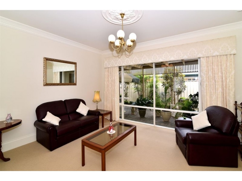 17 Earls Court, Craigburn Farm SA 5051