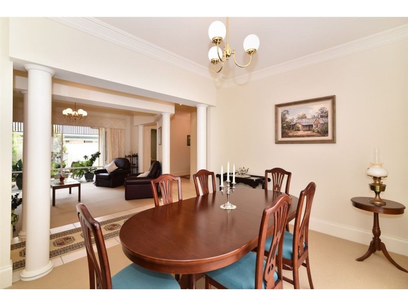 17 Earls Court, Craigburn Farm SA 5051