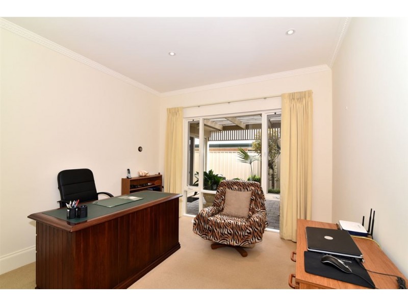 17 Earls Court, Craigburn Farm SA 5051