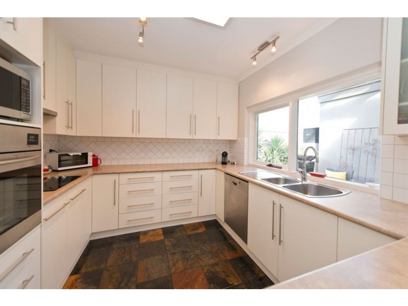 6 Nicolle Drive, Coromandel Valley SA 5051