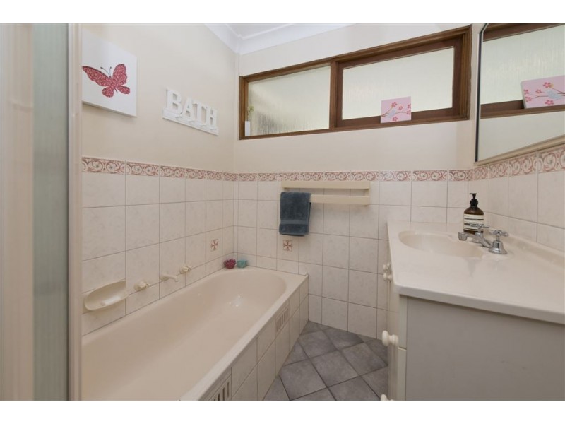 84 Ridgway Drive, Flagstaff Hill SA 5159