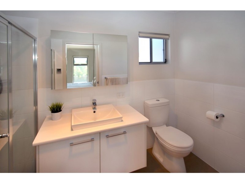 25 Parsons Grove, Park Holme SA 5043