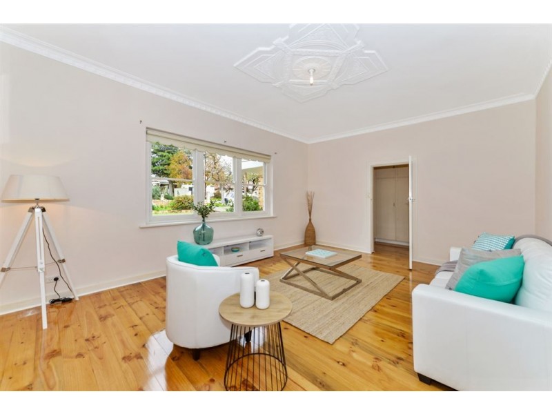 17 Lewis Avenue, Glen Osmond SA 5064