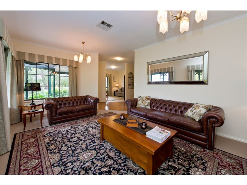 36 Monaco Circuit, Aberfoyle Park SA 5159