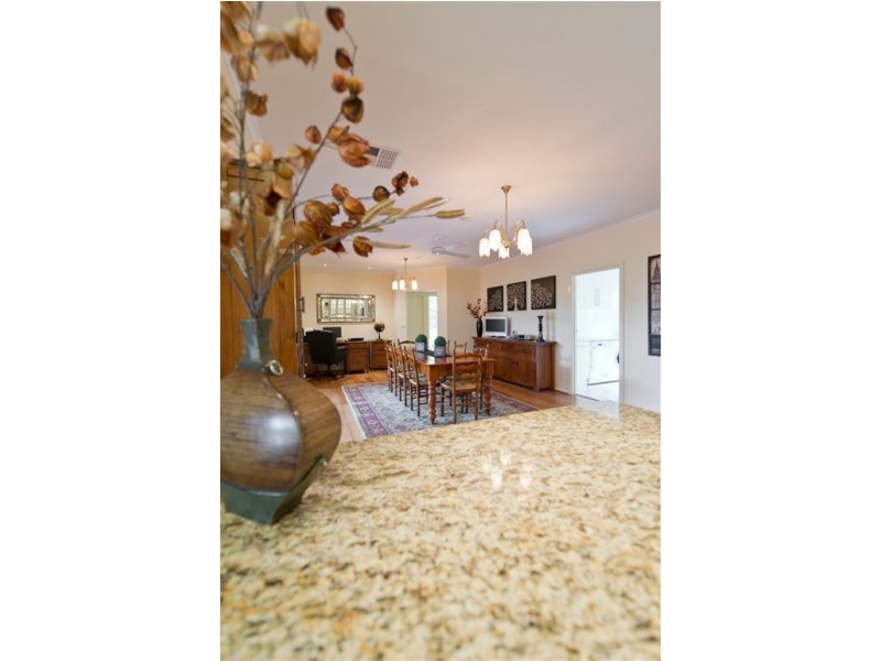 36 Monaco Circuit, Aberfoyle Park SA 5159