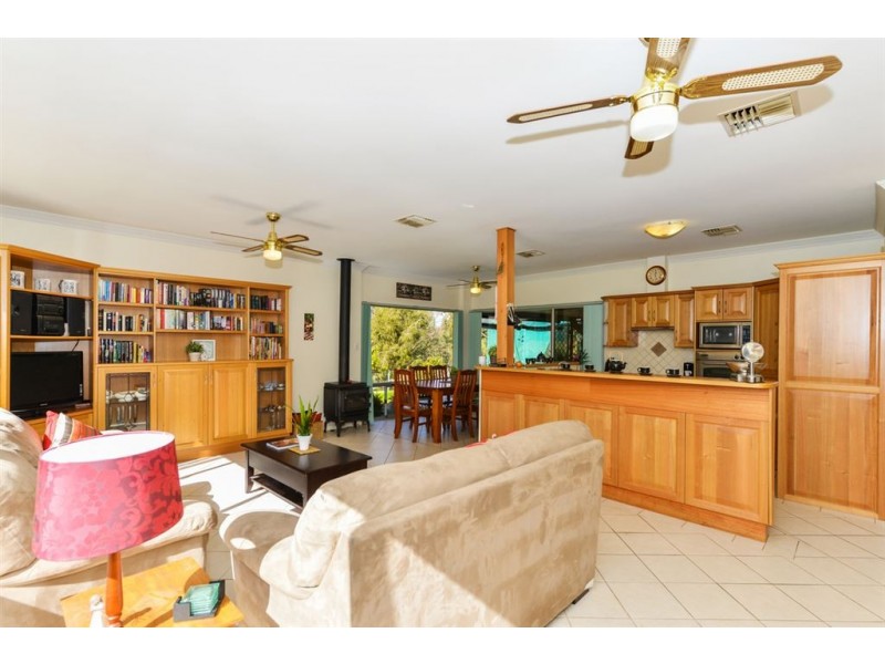 14 Shaftsbury Street, Eden Hills SA 5050