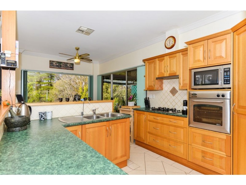 14 Shaftsbury Street, Eden Hills SA 5050