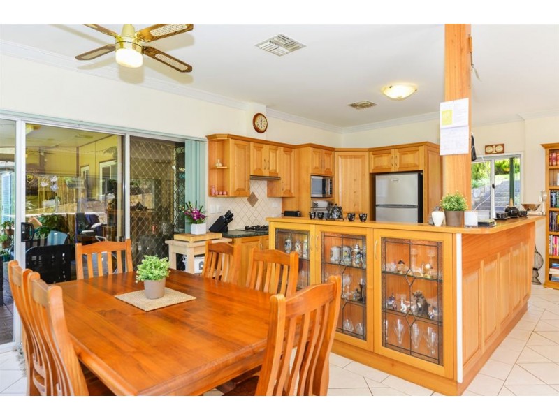 14 Shaftsbury Street, Eden Hills SA 5050