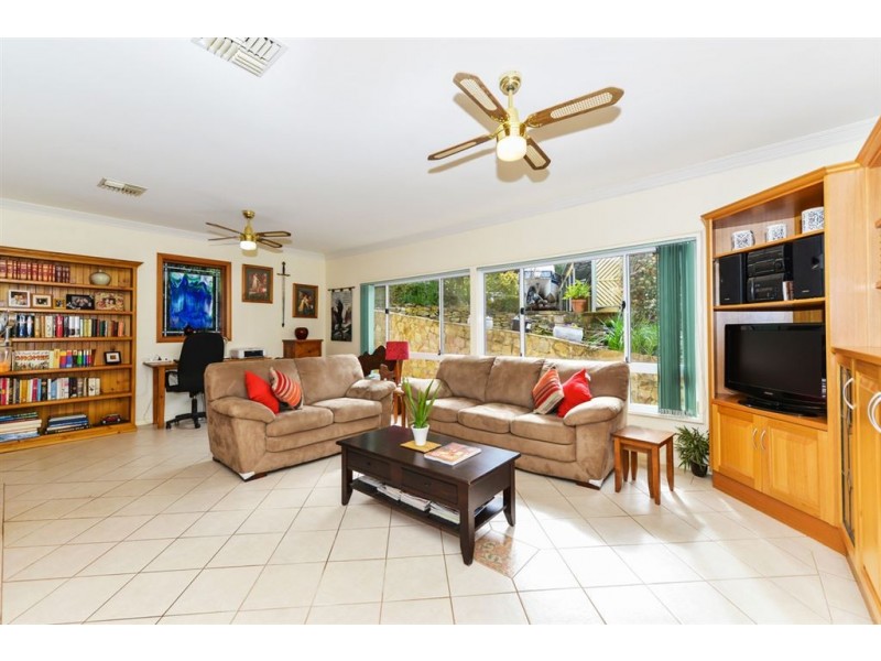 14 Shaftsbury Street, Eden Hills SA 5050