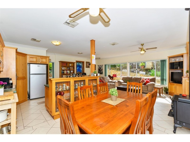 14 Shaftsbury Street, Eden Hills SA 5050
