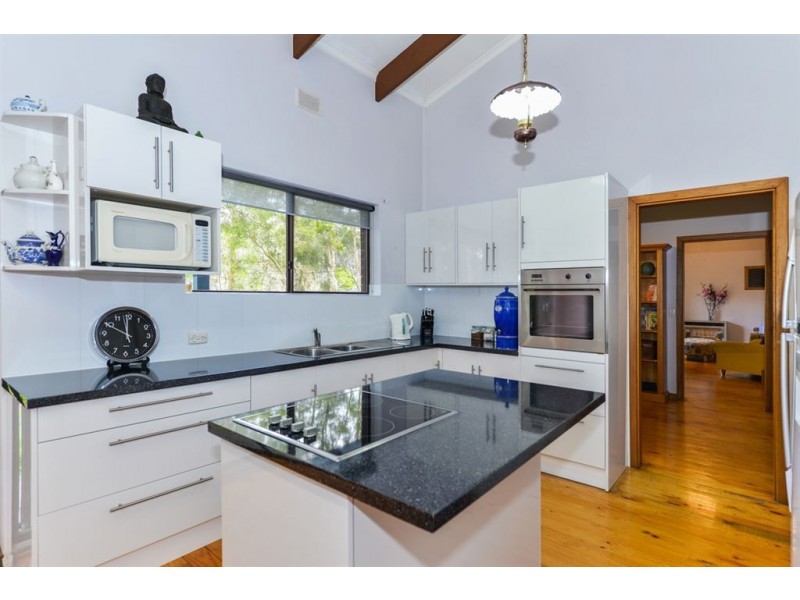 21 Roseberry Avenue, Eden Hills SA 5050