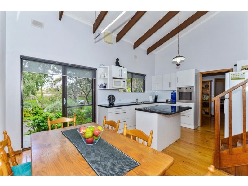 21 Roseberry Avenue, Eden Hills SA 5050