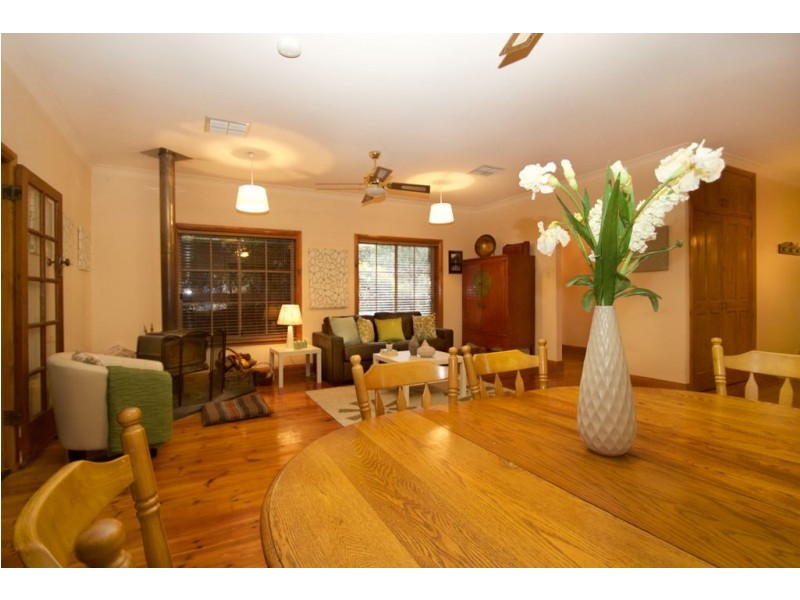 33 Chowilla Street, Eden Hills SA 5050