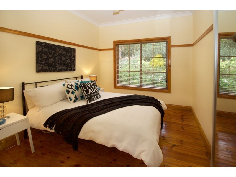 33 Chowilla Street, Eden Hills SA 5050