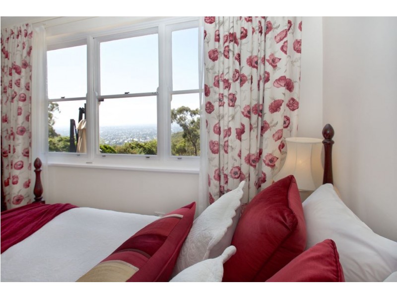 10 Centre Way, Belair SA 5052