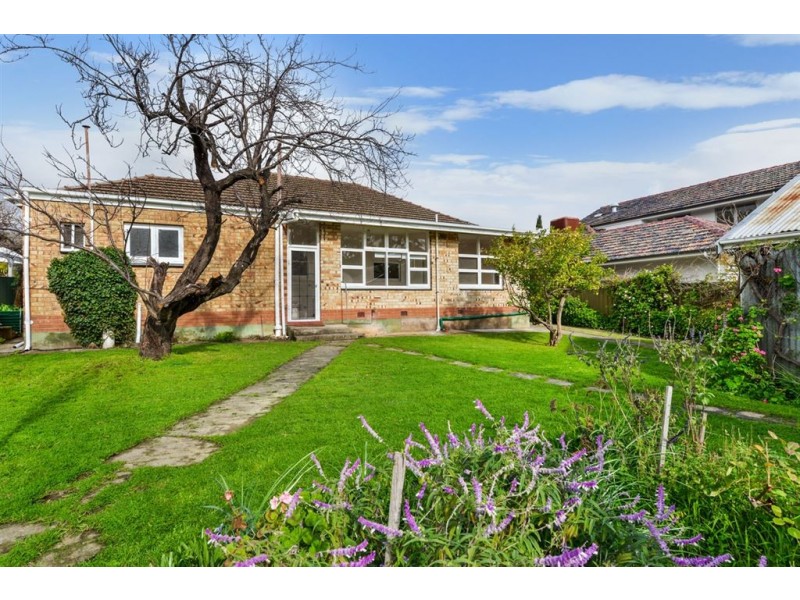 17 Lewis Avenue, Glen Osmond SA 5064