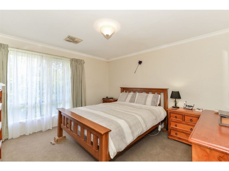 8 Dunsford Street, Craigburn Farm SA 5051