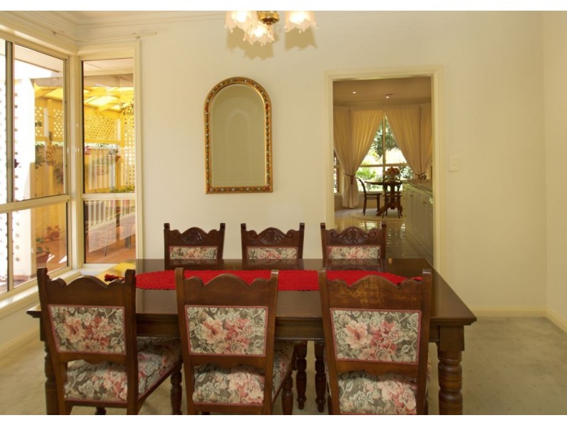 8 Kristen Court, Coromandel Valley SA 5051