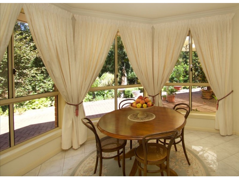 8 Kristen Court, Coromandel Valley SA 5051