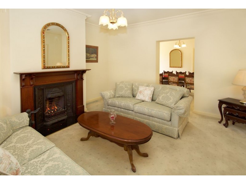 8 Kristen Court, Coromandel Valley SA 5051