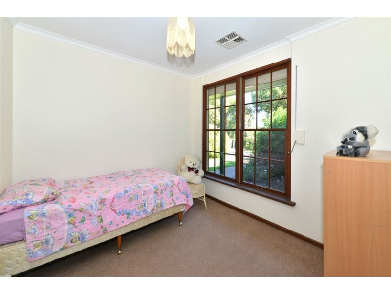 96 Sunnymeade Drive, Aberfoyle Park SA 5159