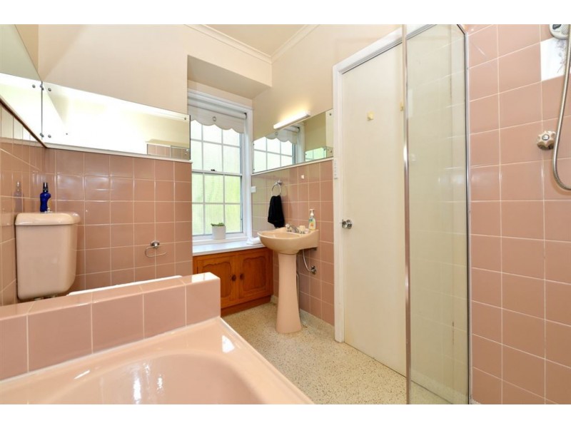 37 Ridgehaven Drive, Bellevue Heights SA 5050