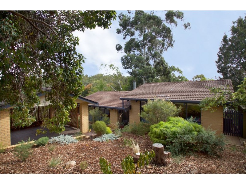 8 Coro Crescent, Coromandel Valley SA 5051