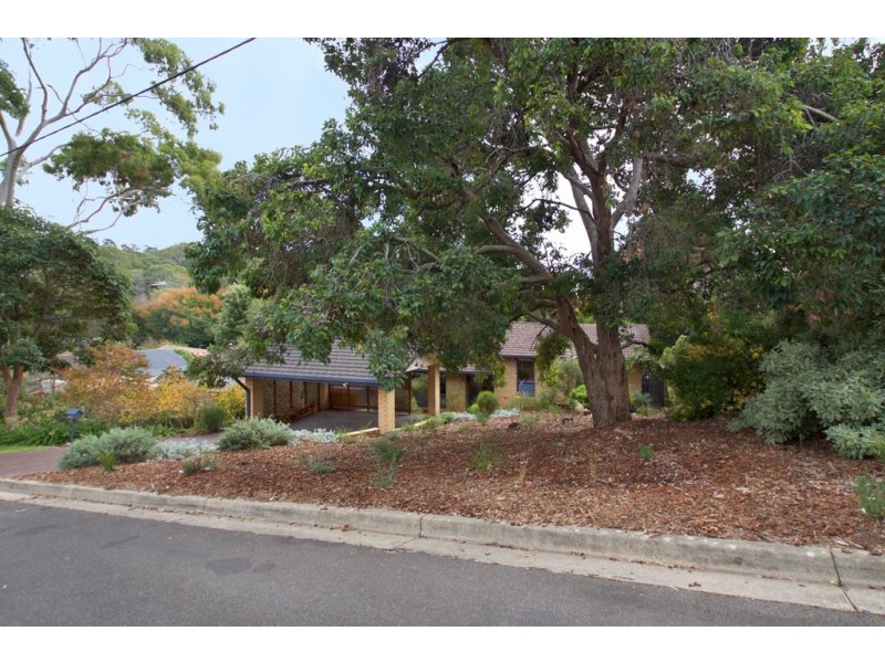 8 Coro Crescent, Coromandel Valley SA 5051