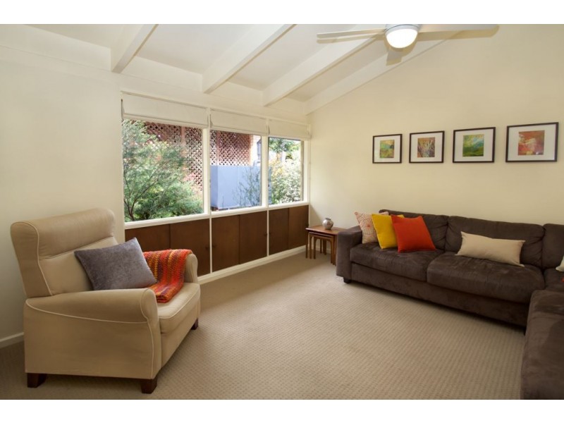 8 Coro Crescent, Coromandel Valley SA 5051