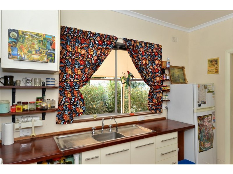 86 Avenue Road, Clarence Gardens SA 5039