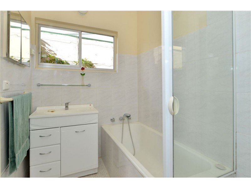 86 Avenue Road, Clarence Gardens SA 5039