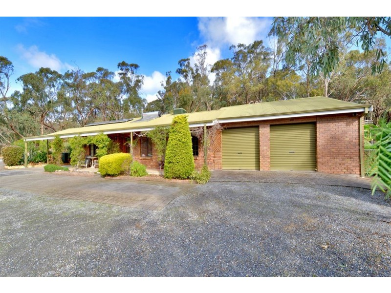11 Chitunga Road, Eden Hills SA 5050