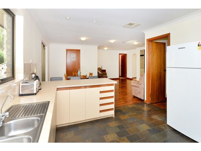 11 Chitunga Road, Eden Hills SA 5050