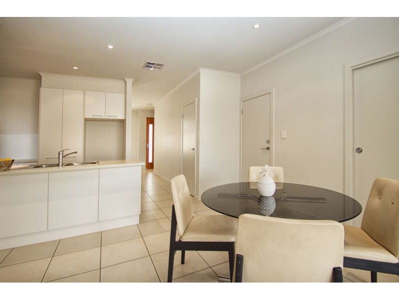 23 Parsons Grove, Park Holme SA 5043