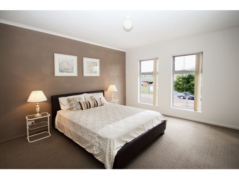 23 Parsons Grove, Park Holme SA 5043
