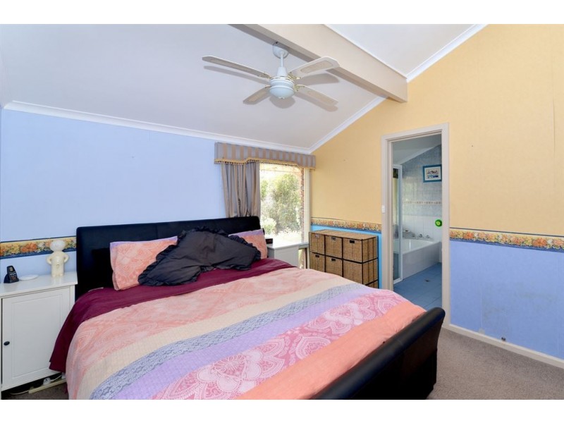 2 Casuarina Place, Aberfoyle Park SA 5159