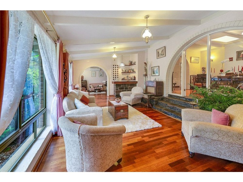 174 Coromandel Parade, Coromandel Valley SA 5051
