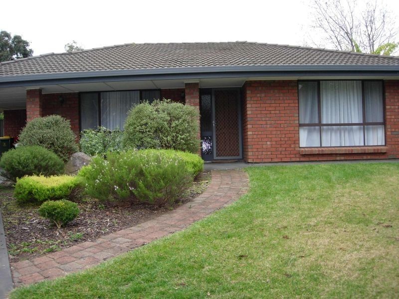 12 Knightsbridge Court, Happy Valley SA 5159