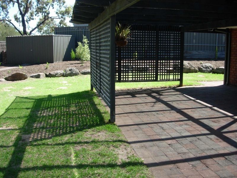 12 Knightsbridge Court, Happy Valley SA 5159