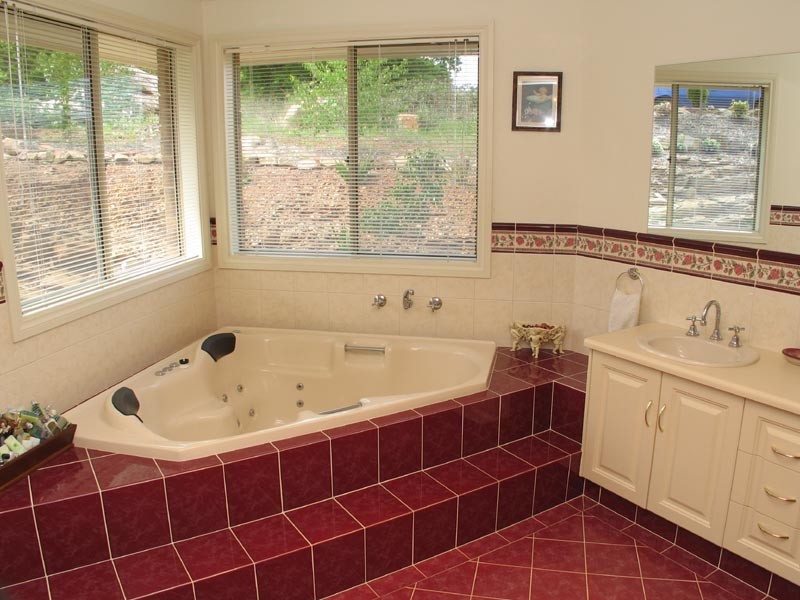 4 Craiglee Close, Coromandel Valley SA 5051