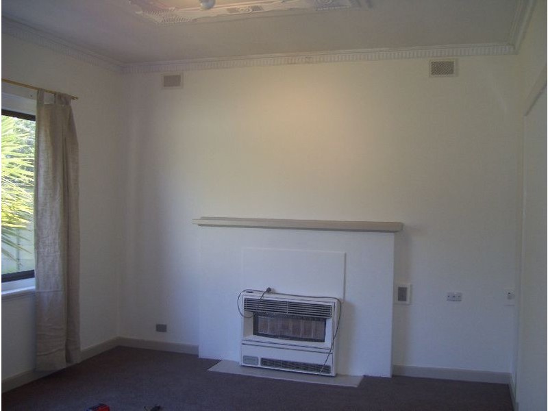 18 Folkestone Road, Brighton SA 5048