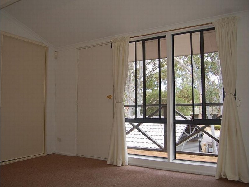 52a Sunnymede Dr, Aberfoyle Park SA 5159