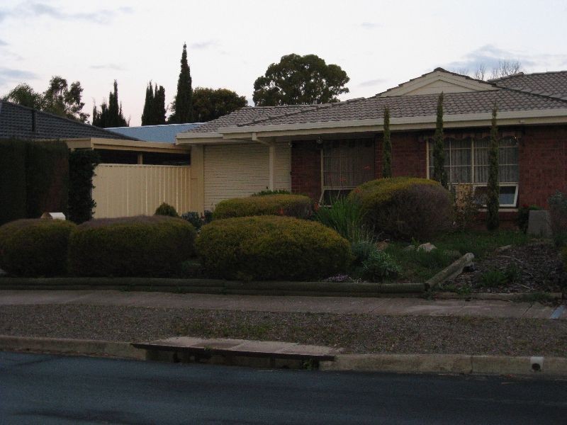 1/8 Stirling Drive, Morphett Vale SA 5162