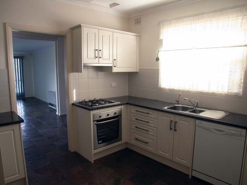 24 Sun Valley Drive, O’halloran Hill SA 5158