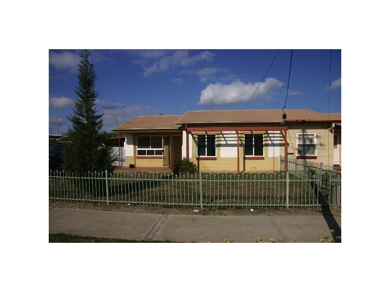 26 Gedville Road, Taperoo SA 5017