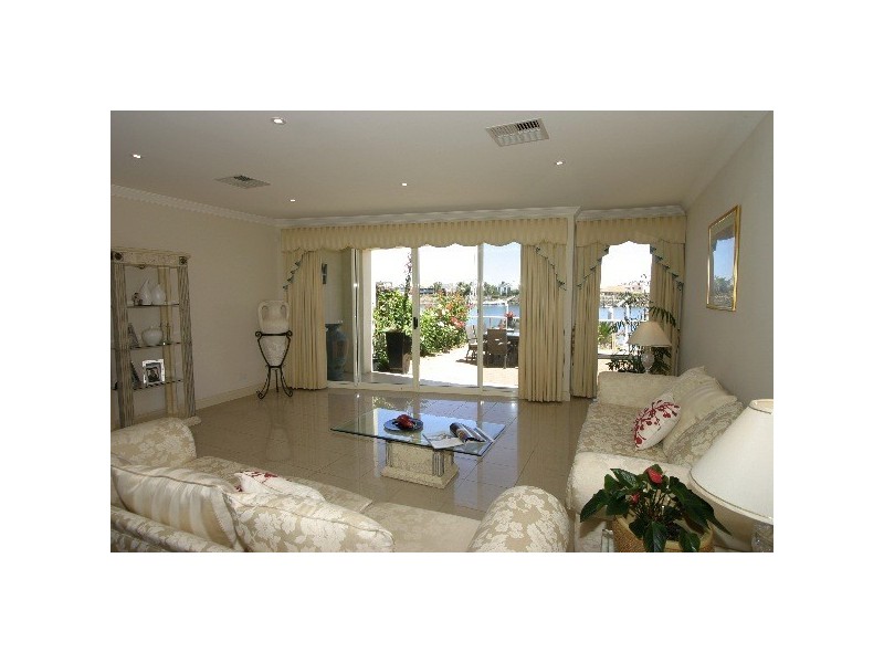 38 Liberty Avenue, North Haven SA 5018