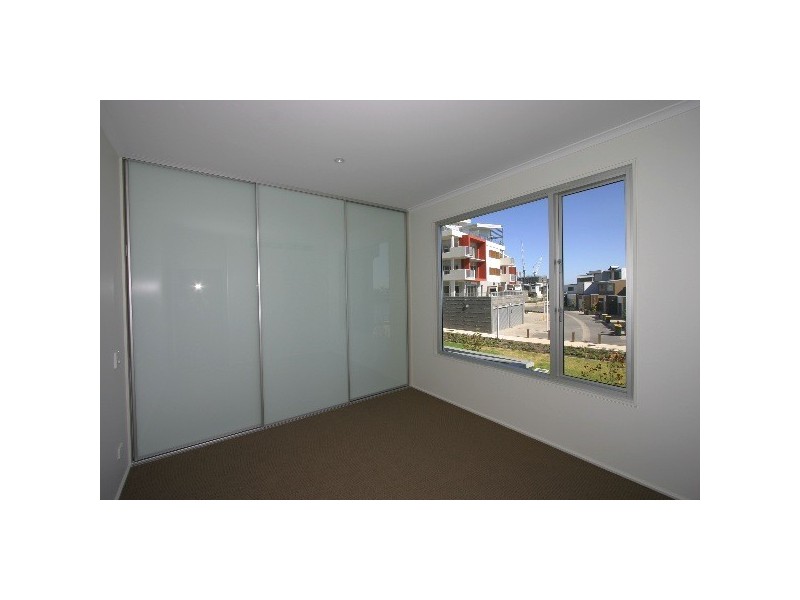 Villa 33 Newport Quays, Port Adelaide SA 5015