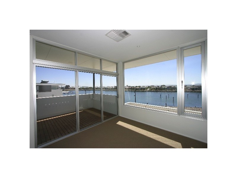 Villa 33 Newport Quays, Port Adelaide SA 5015