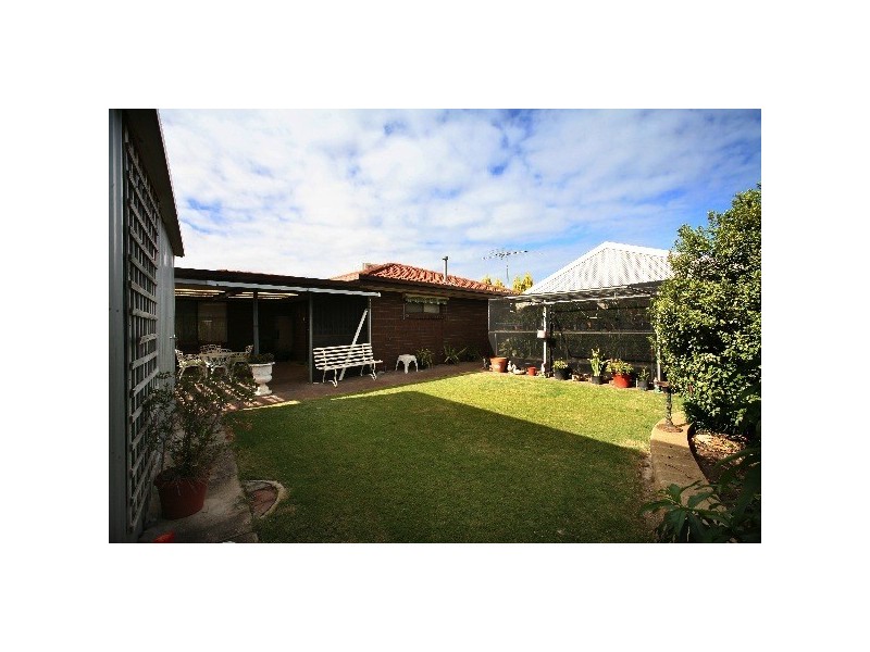 2 Graywood Court, North Haven SA 5018