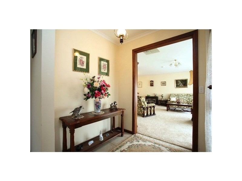 2 Graywood Court, North Haven SA 5018